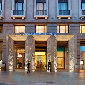Mandarin Oriental, Hotell