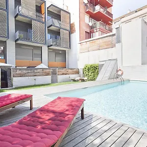 My Space Pool Garden Barcelone