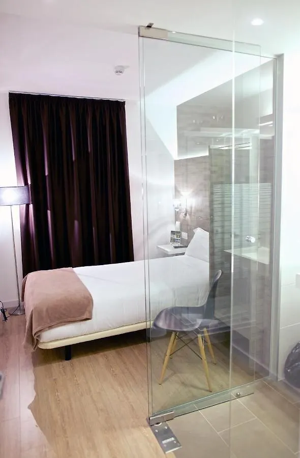 Hotel BESTPRICE Diagonal Barcelona 0*,  Spanien